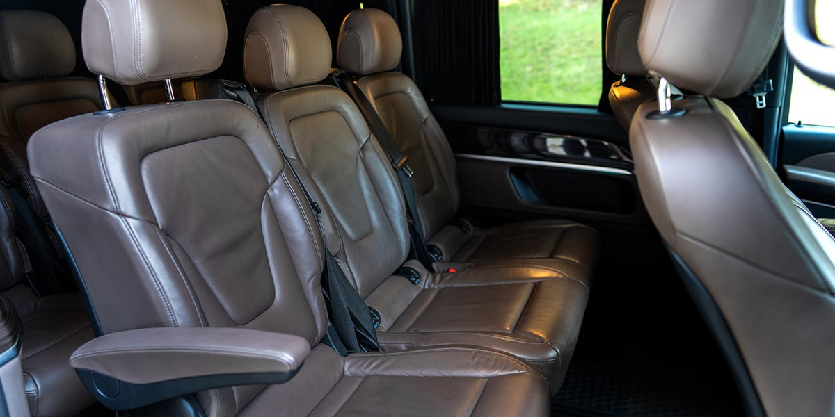 Mersedes V-class 250d Exclusive rental photo 11