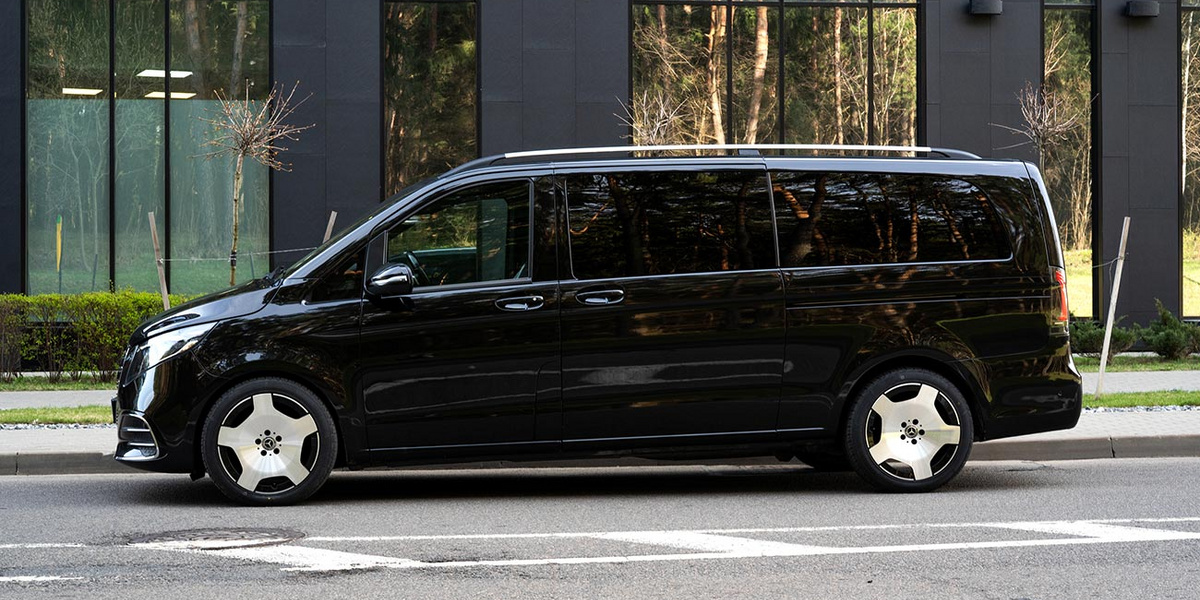 Mersedes V-class 250d Exclusive rental photo 1