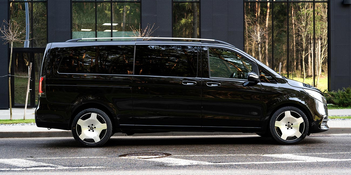 Mersedes V-class 250d Exclusive rental photo 6
