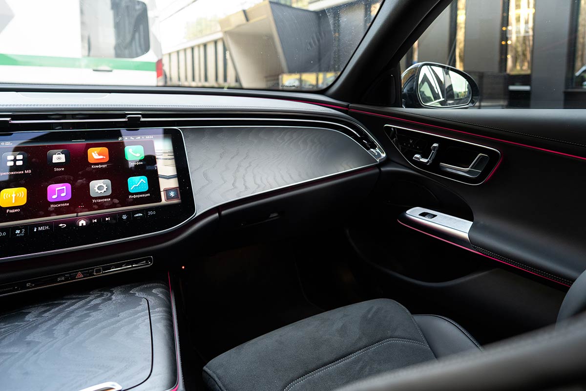 Mercedes-Benz E-Сlass 2026 Photo 9