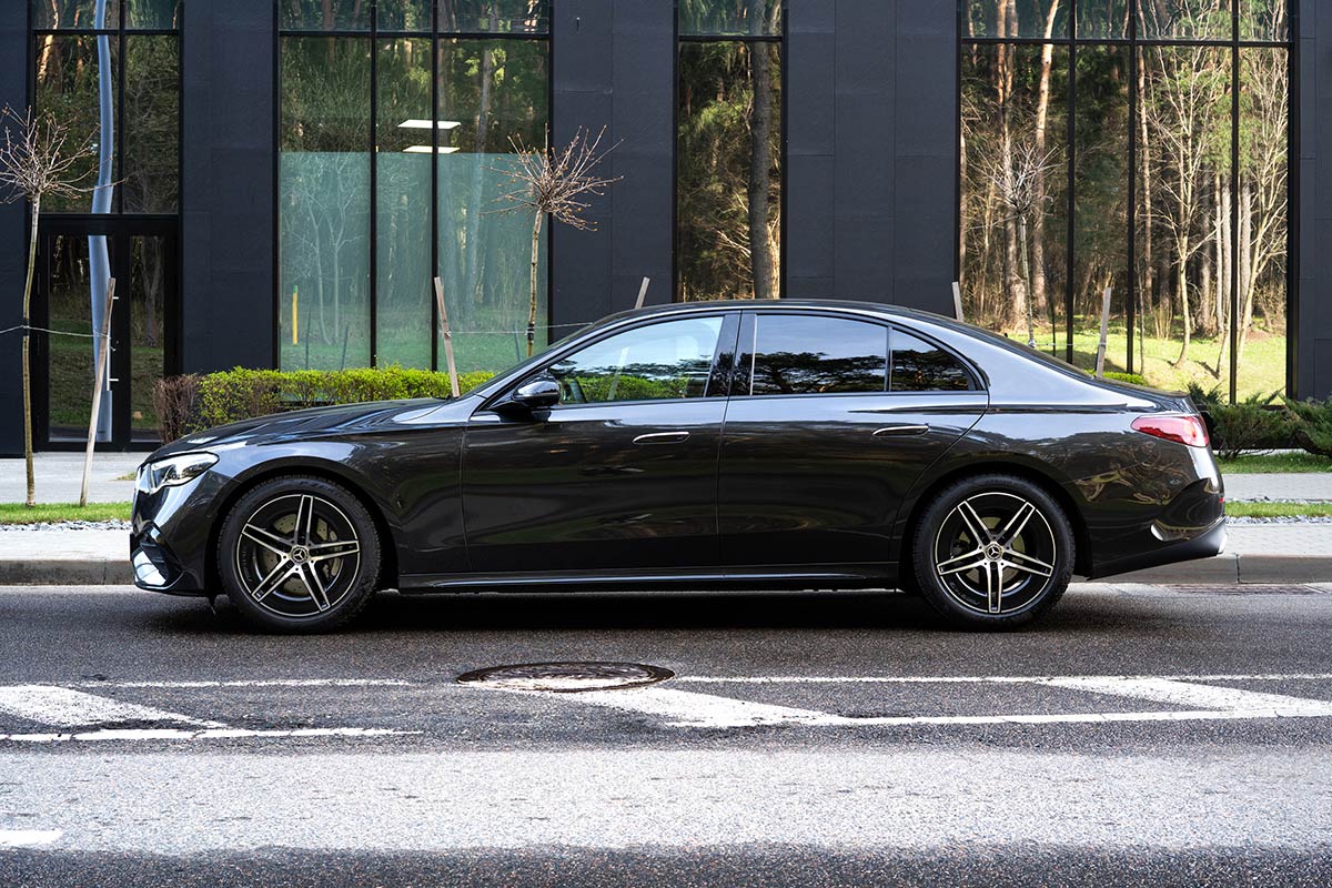 Mercedes-Benz E-Сlass 2026 Photo 5